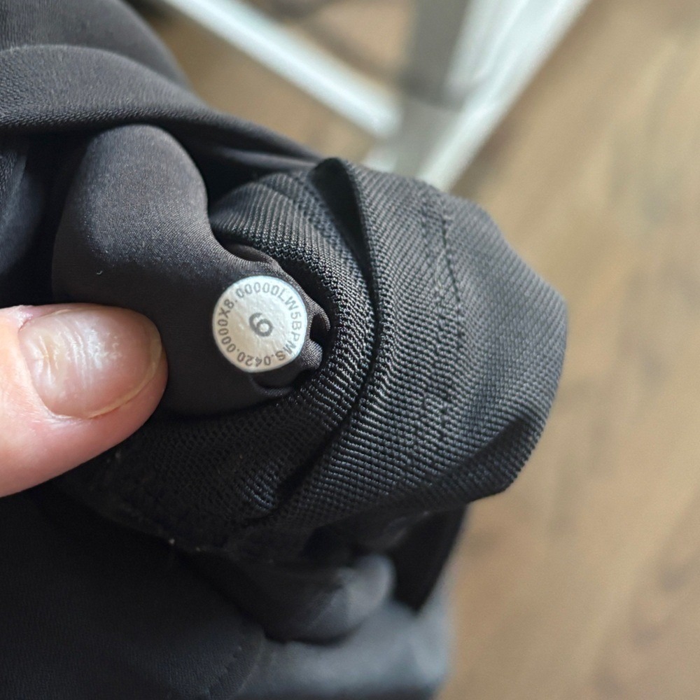 Lululemon Women's Woven Athletic On The Fly Pant *27” Black Size 6‎ - Picture 9 of 9